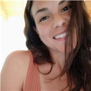 Laureata in Scienze dell'Educazione e insegnante di scuola primaria e secondaria di primo grado